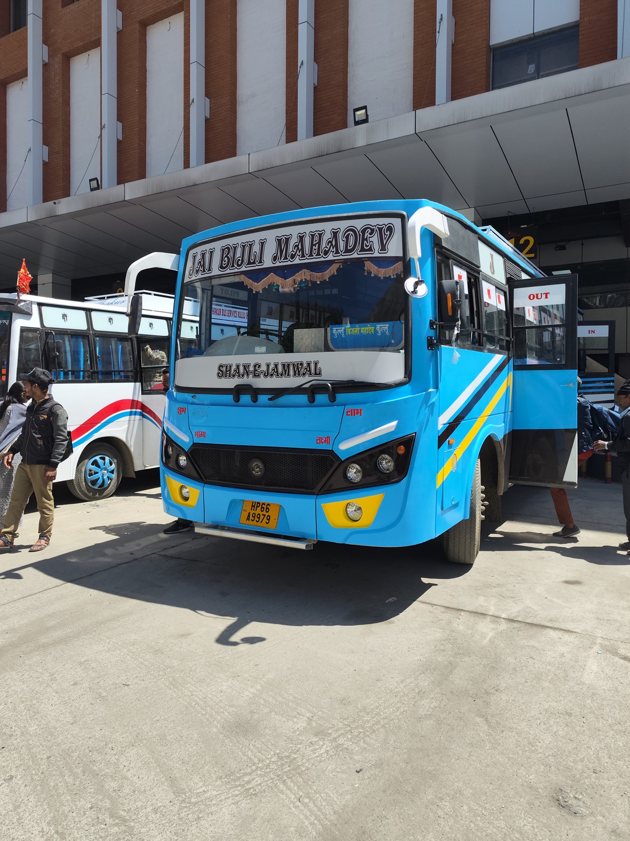 The Start of the Journey - Kullu Chansari Bus